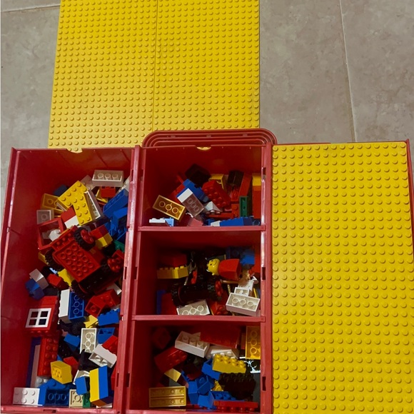 Legos - Picture 8 of 16